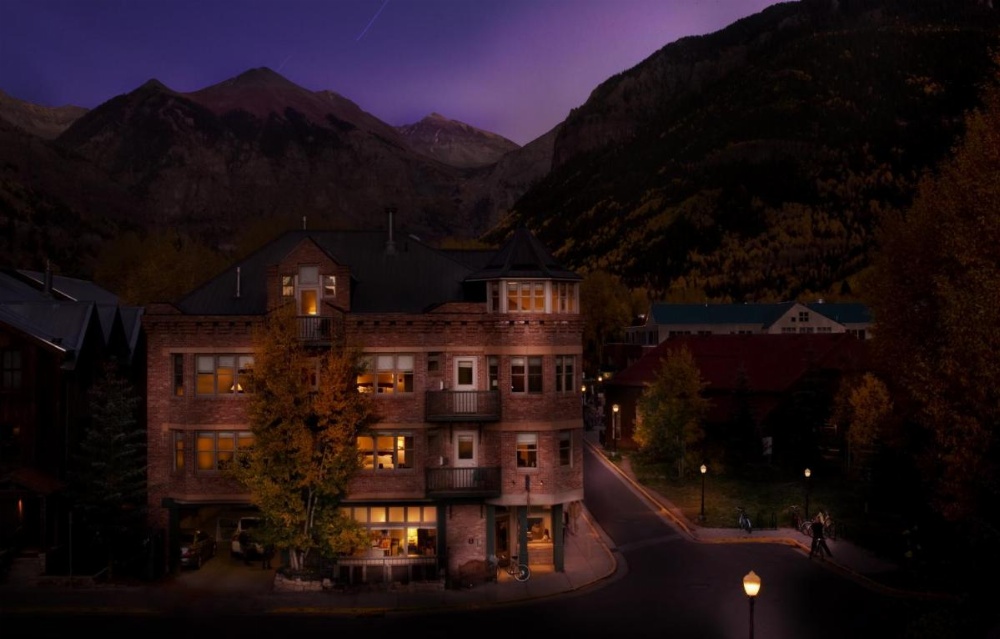 Hotel Columbia